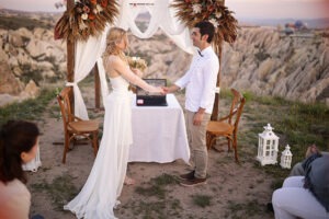 Read more about the article Cappadocia Valley Marriage Proposal