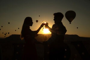 Read more about the article Marriage Proposal at Sunset in Cappadocia