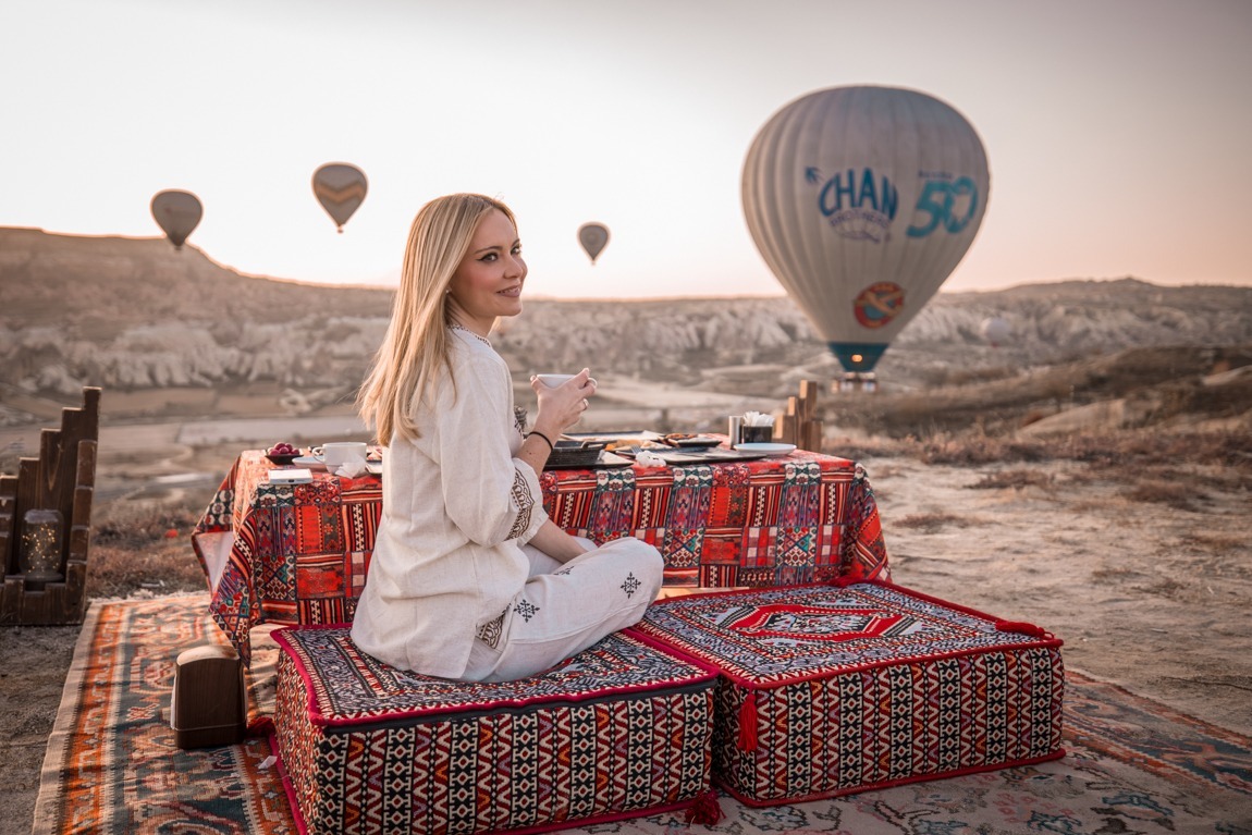 You are currently viewing Balloon View Breakfast Concept Marriage Proposal in Cappadocia